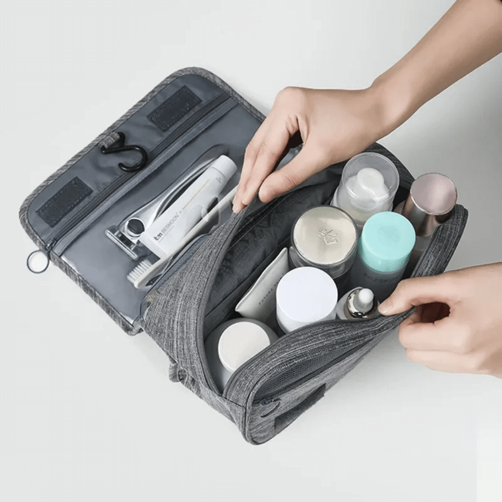 TravelSmart™ WashFlex Hanging Toiletry Bag